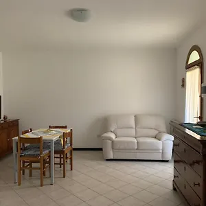 Edera , Porto Corsini Italia