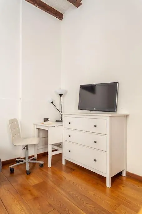 Apartment Bomboniera Nel Cuore Di Milano Navigli